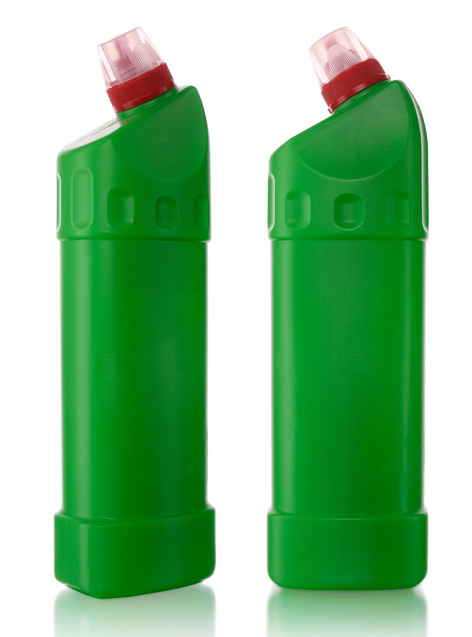 Compact pod kit devices in multiple colors for mainstream retail